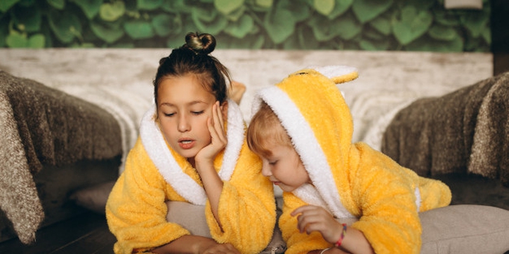 Moms, Ini 5 Tips Mengenalkan Membaca pada Anak