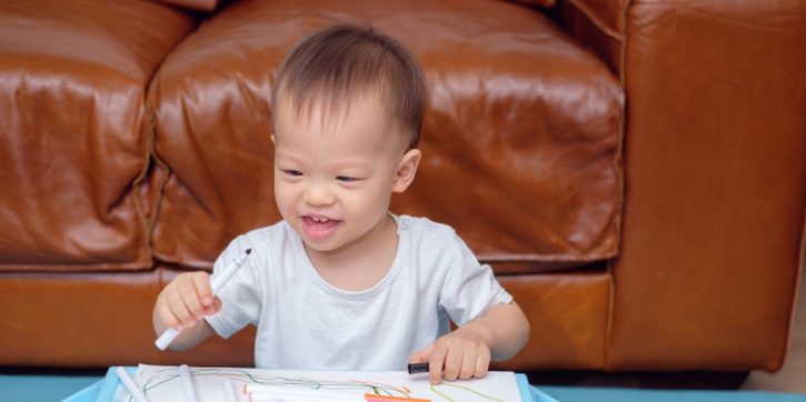 Mengenal Anak Ambidextrous, Mahir dengan Kedua Tangan