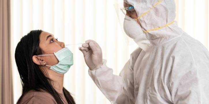 Jangan Lakukan Tes Swab Antigen Sendiri, Ini Bahayanya!