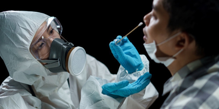 Ini Beda Swab PCR dan Swab Antigen untuk Mendeteksi COVID-19