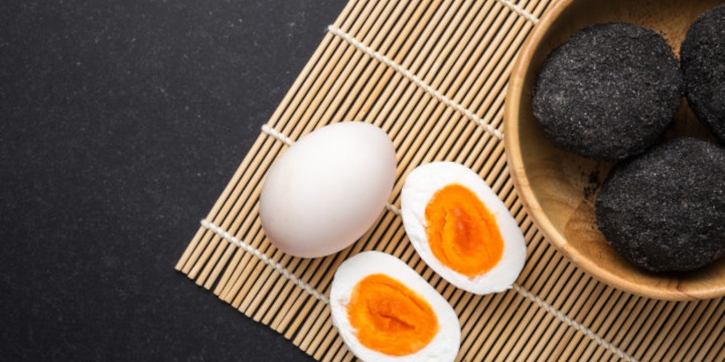 Amankah Telur Asin untuk MPASI Bayi? Ini Jawabannya, Moms