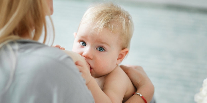 Mom's Story: Ini Cara Sukses Saya Menyapih dengan Cinta