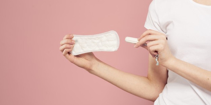 Ini Alasan Anda Perlu Sering Ganti Pembalut saat Menstruasi