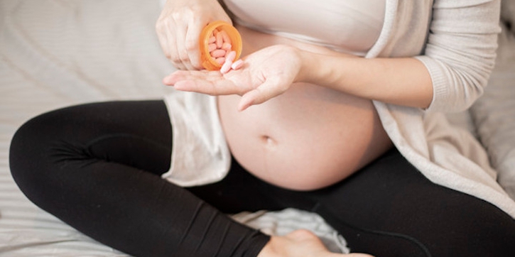 7 Rekomendasi Vitamin Terbaik untuk Ibu Hamil