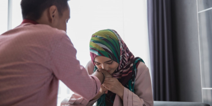 25 Kata-Kata Mutiara Islami untuk Suami Tercinta