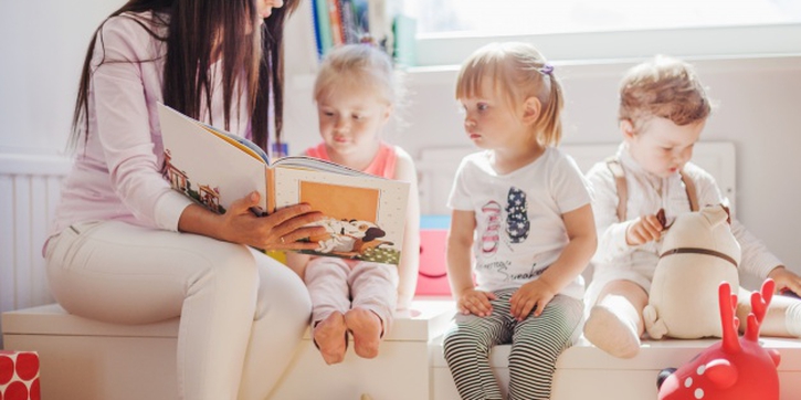 Menitipkan Bayi di Tempat Penitipan Anak atau Daycare