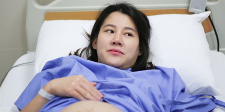 Moms, Waspada Komplikasi Ini agar Persalinan Lancar