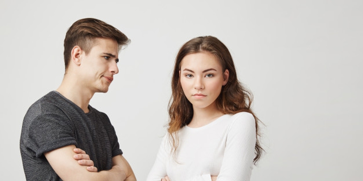 Tanda Anda Mengalami Pistanthrophobia, Susah Percaya Pasangan