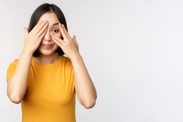 Kedutan Mata Kanan Pertanda Apa? Ini Penyebab dan Cara Mengatasinya
