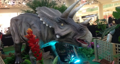 Bermain Sambil Belajar Tentang Dinosaurus
