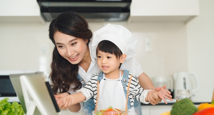 Menjadikan si Kecil Koki Cilik Terbaik untuk Keluarga