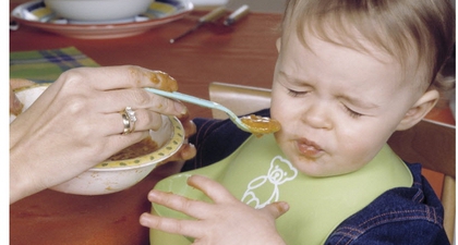 10 Tips Mengatasi Anak Balita Susah Makan