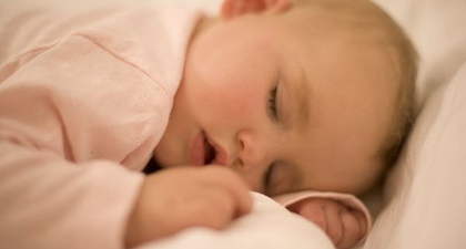 Bayi Sulit Tidur Siang