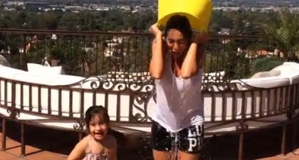 Tren Ice Bucket Challenge Para Selebriti 