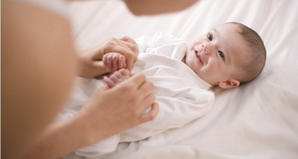 6 Gerakan Refleks Bayi yang Harus Anda Ketahui!