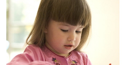 Tahap Perkembangan Motorik Halus Si Kecil