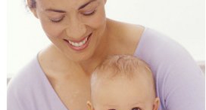 8 Tip Menjaga Kebersihan Bayi