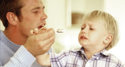 Tips untuk Ayah Hadapi Tantrum Si Kecil 