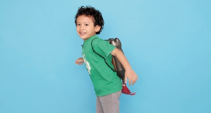 Menjelajah Bersama Roket