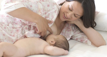 Yuk, Kenali 3 Refleks Menyusu pada Bayi