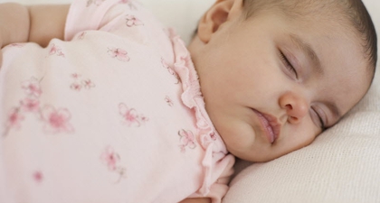 Bisakah Mengubah Pola Tidur Bayi?
