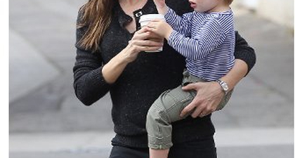 Jennifer Garner Kompak dengan Anak
