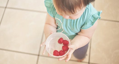 9 Trik Mengatasi Bayi Susah Makan