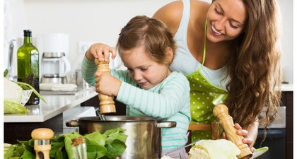 Berbagai Manfaat Saat Memasak Bersama Anak