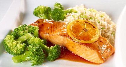 Sajian Salmon, Lezat dan Sehat