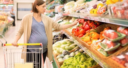 Cara Menyiasati Asupan Nutrisi Bumil Vegetarian