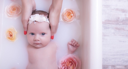 Ajaib, Ini Manfaat Mandi ASI untuk Kesehatan Bayi