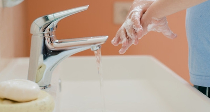 Hati-Hati! Hand Sanitizer Bisa Berbahaya untuk Balita