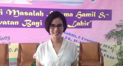 Perjuangan Astrid Tiar Merawat Si Kecil