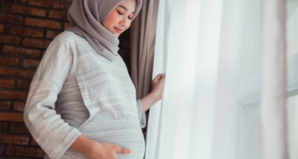 Persalinan Mudah, Ini 8 Manfaat Baca Surat Maryam saat Hamil