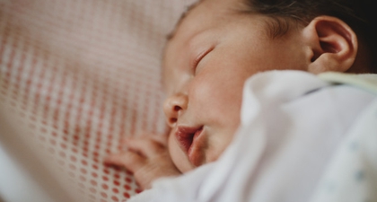 Moms, Ini Cara Melatih Bayi Tidur dalam Waktu 10 Hari