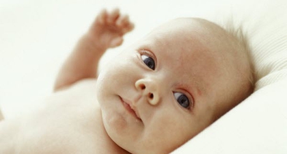 Tingkatkan Kekuatan Otak Bayi Anda (1)