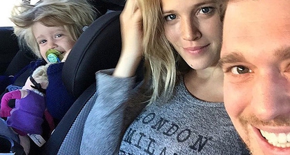 Michael Buble Selalu Berbagi dengan Sang Istri