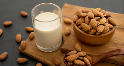 Amankah Minum Susu Almond saat Hamil Trimester Pertama?