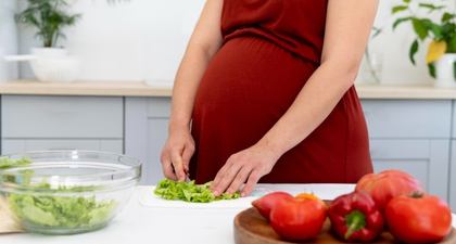 Cara Aman Makan Tomat untuk Ibu Hamil agar Nutrisinya Maksimal