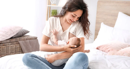 6 Manfaat Puasa bagi Ibu Menyusui Serta Tips Aman dan Sehat Melakukannya