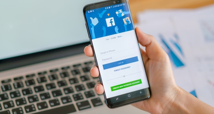 Keberadaan Grup Asusila di Facebook, Tanda Pentingnya Edukasi Seks sejak Dini