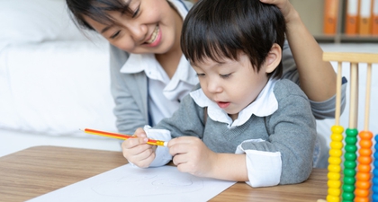 10 Cara Mengajari Anak Menulis yang Kreatif dan Tidak Membosankan