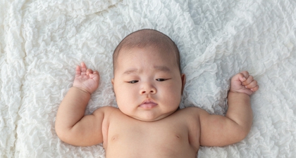 Tanda Lahir Putih pada Bayi: Normalkah atau Perlu Dikhawatirkan?