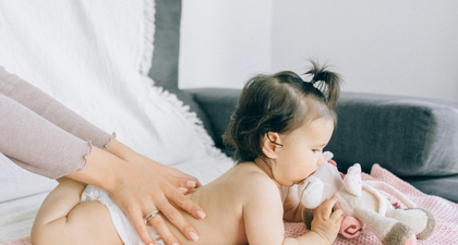 5 Tips Memijat Bayi agar Tenang