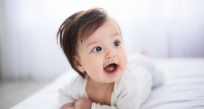 Cara Alami untuk Melebatkan Rambut Bayi