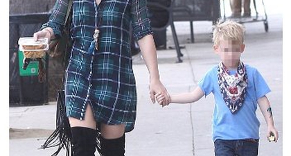 Gaya ala Hilary Duff