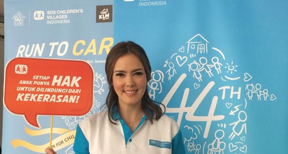 Cathy Sharon Peduli Anak-Anak Terlantar