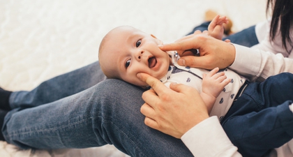 Alasan Sains Mengapa Anda Gemas dan Ingin Mencubit Pipi Bayi