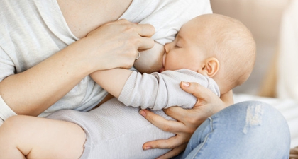 Mengenal Sleepy Eater, saat Bayi Tertidur Ketika Menyusu