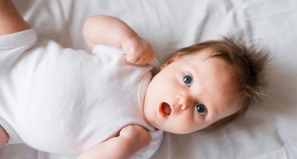 Kenali Penyebab dan Cara Atasi Mulut Bayi yang Bau